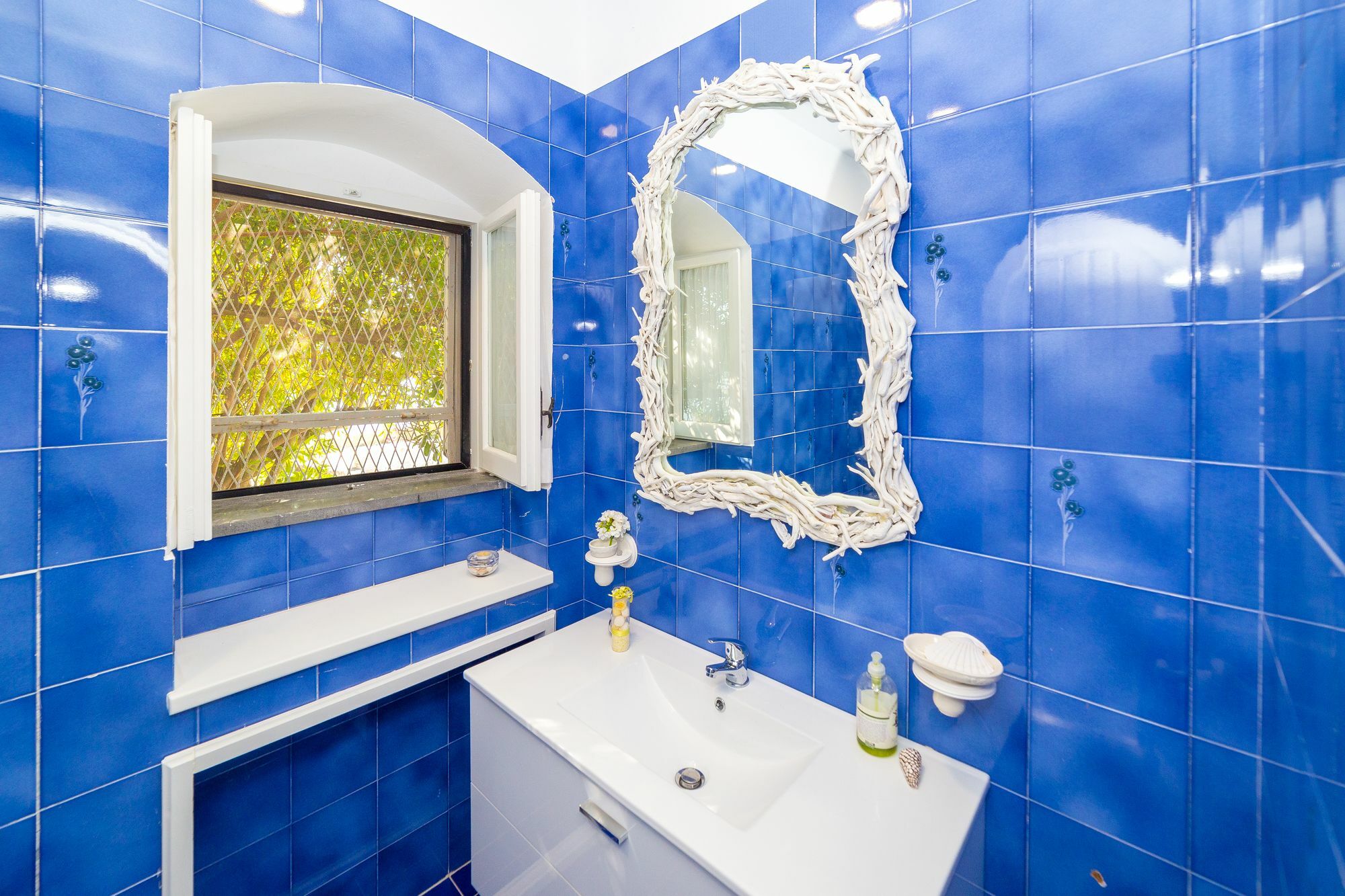 Villa Blue Eyes ماسّا لوبْرينسِ المظهر الخارجي الصورة