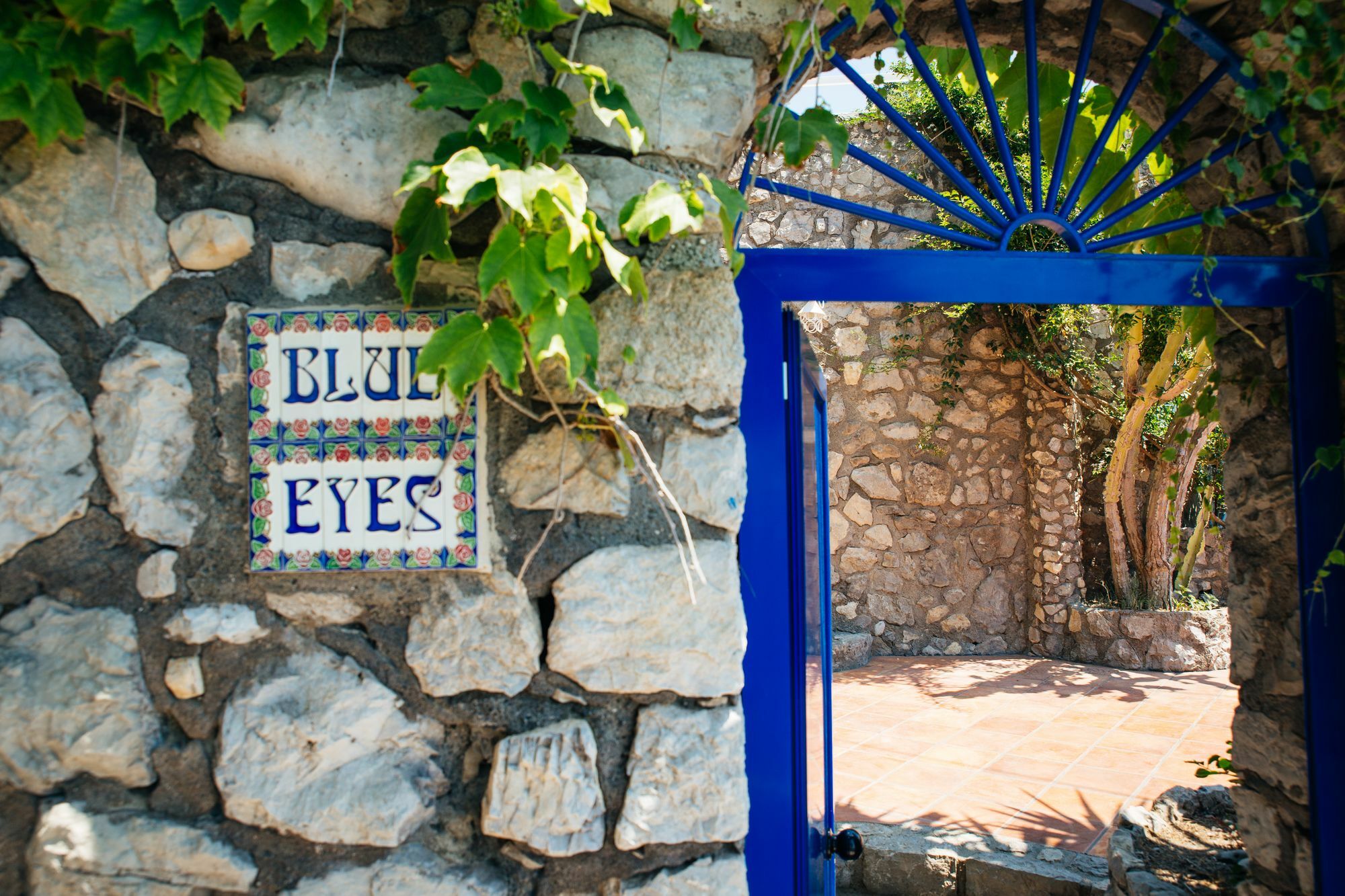 Villa Blue Eyes ماسّا لوبْرينسِ المظهر الخارجي الصورة