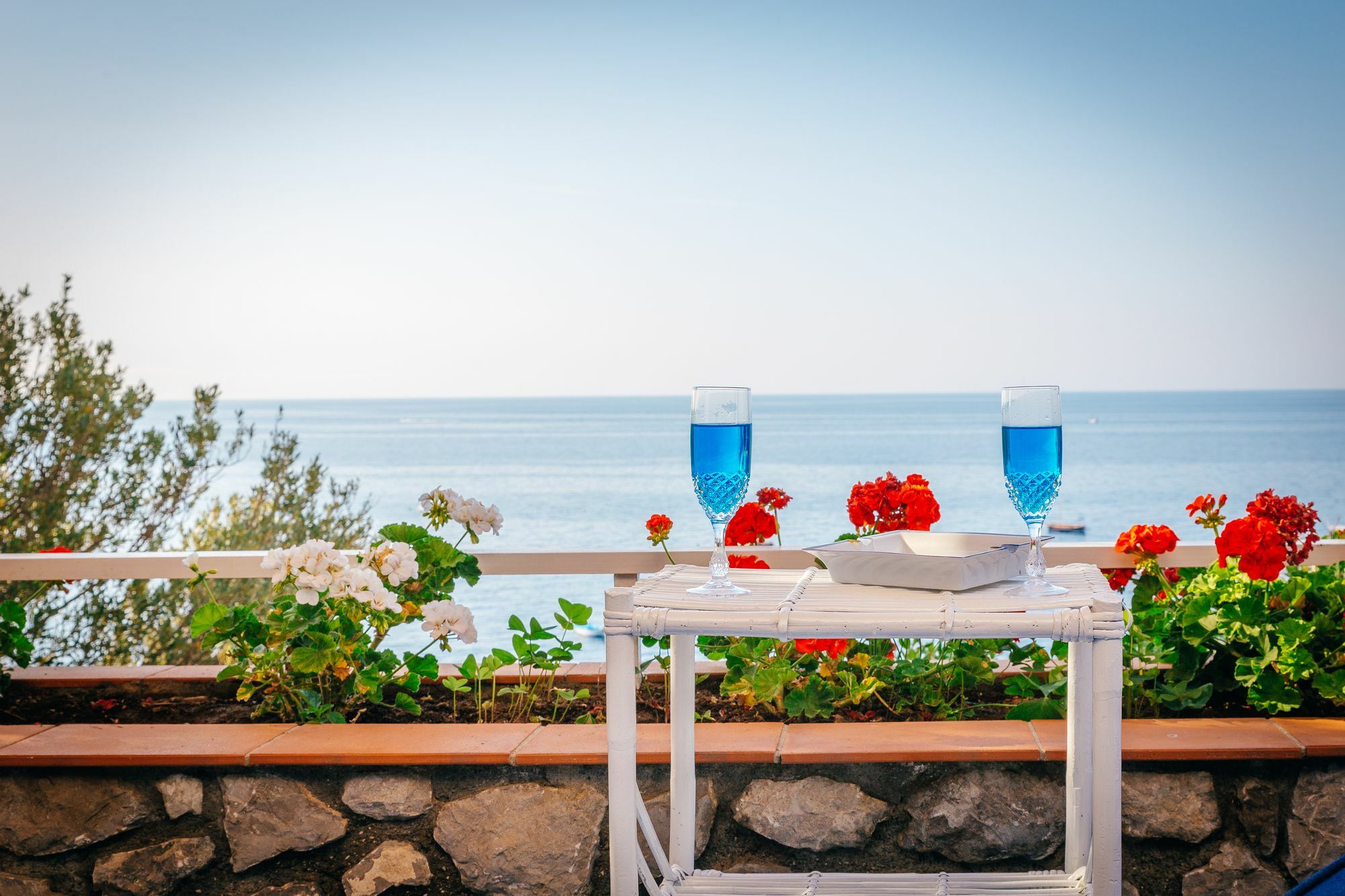 Villa Blue Eyes ماسّا لوبْرينسِ المظهر الخارجي الصورة